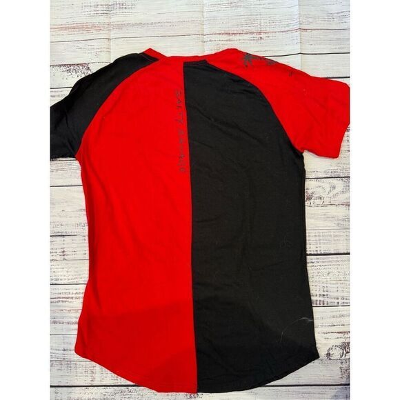 Salty Savage Unisex 'Rock On' Two Tone Oversized Crew Tee in Red/Black Size XS - Picture 3 of 4